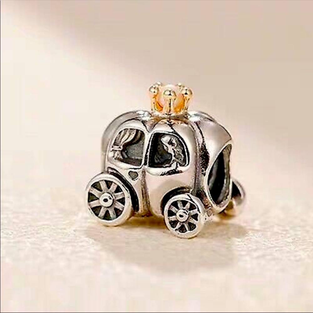 Pandora carriage